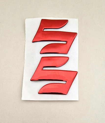Suzuki red badge - badge, tank